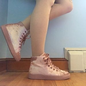 🛑SOLD!!🛑 Blush Pink Sneakers